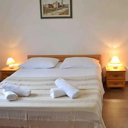 Villa Elo Holiday Home